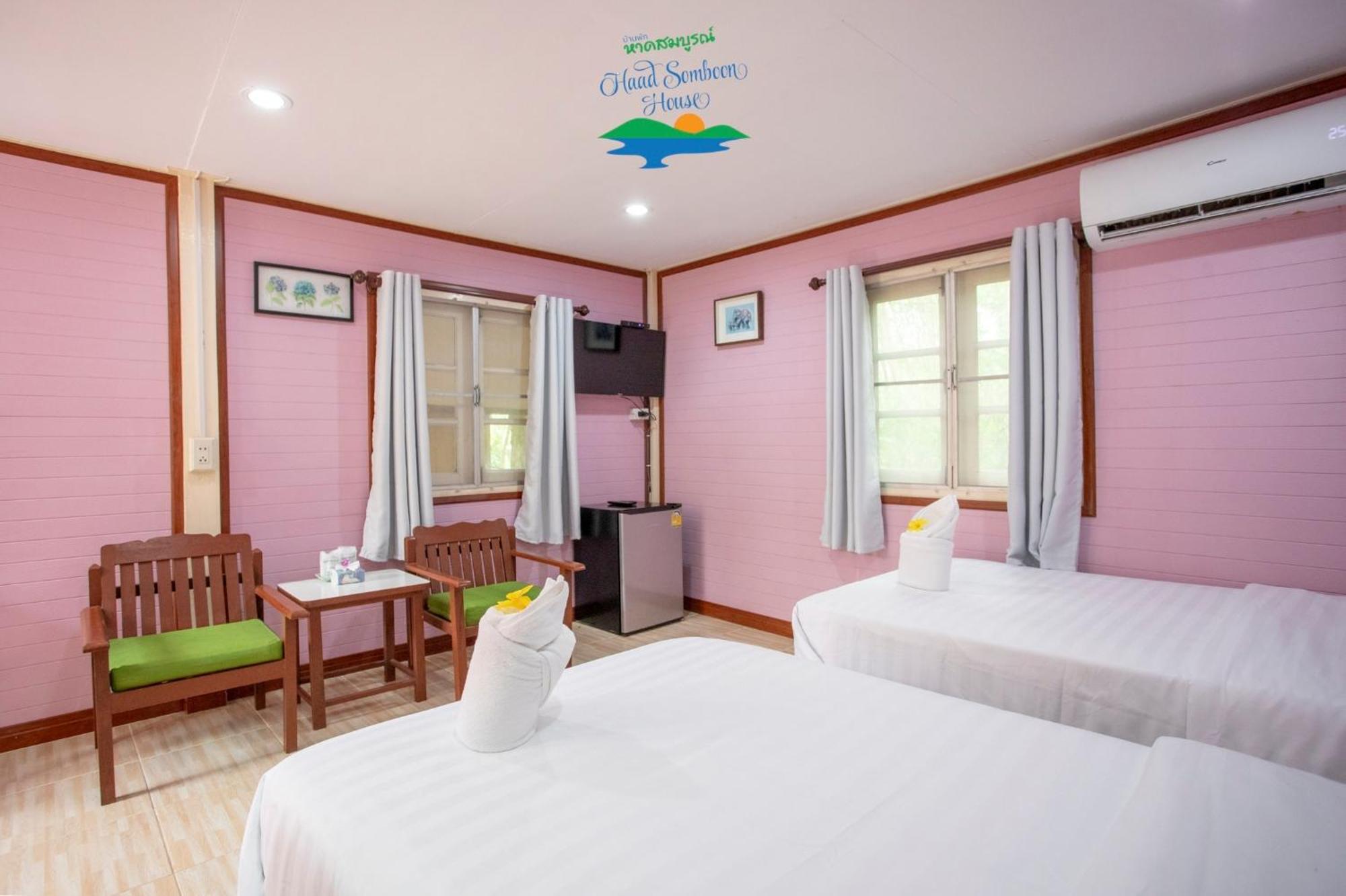 Haad Somboon House Hotel Bang Saphan Room photo